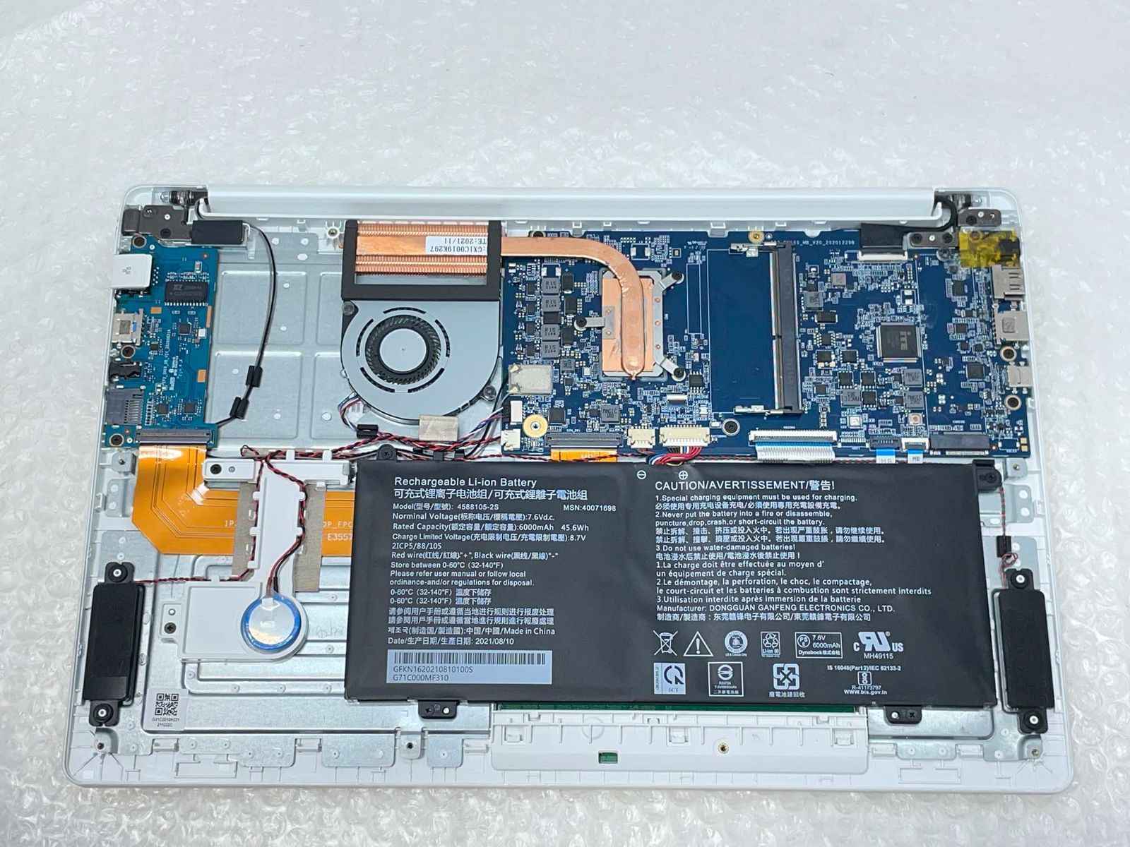 ジャンク】 東芝 TOSHIBA dynabook P2-Y6UB-EW Core i3 10世代シール