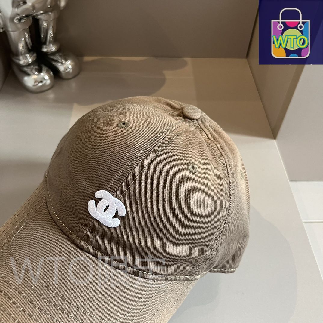 CHANEL ホワイト ベースボールキャップ ストリート 棉 白黒 高級感 ロゴ付き スポーツ 流行り ハイ