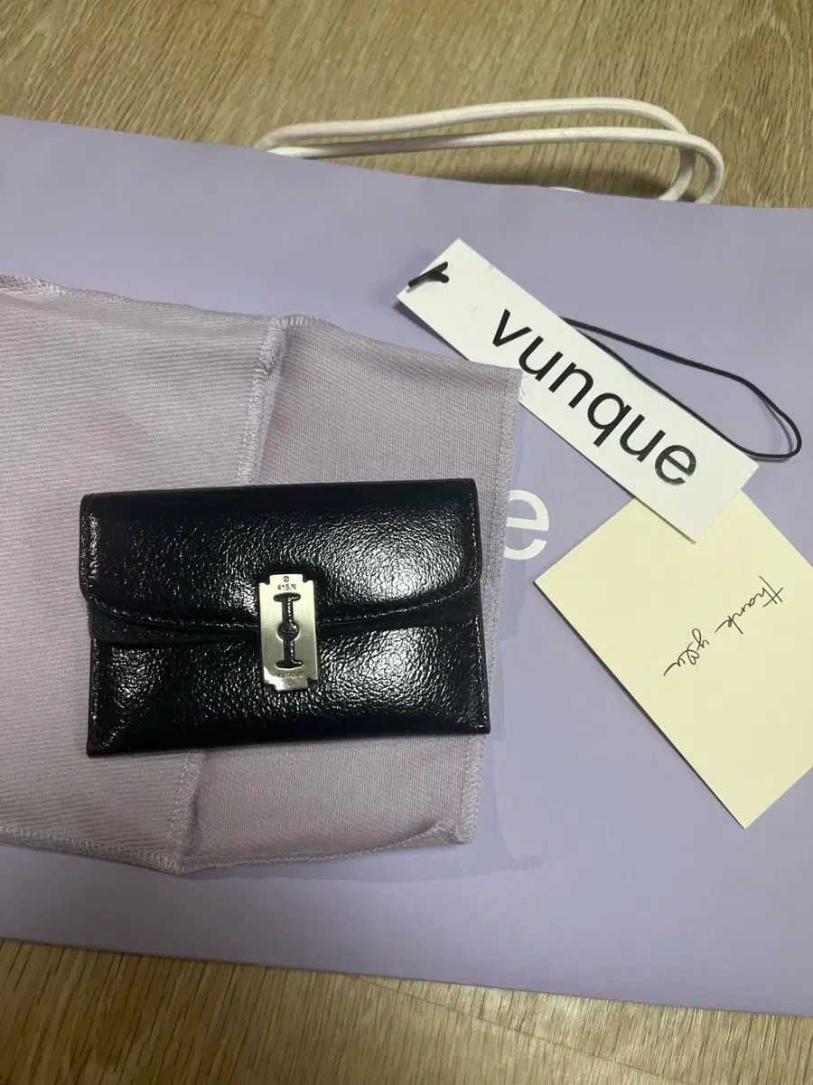 ☆vunque☆ Toque Cabin Crew Card Wallet カードウォレット