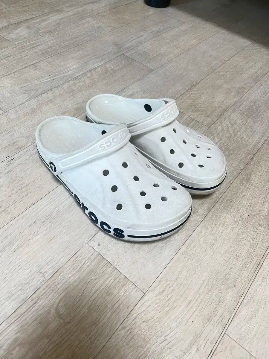 【雷市場（ポンジャン）商品韓国直送】 crocs(クロックス)