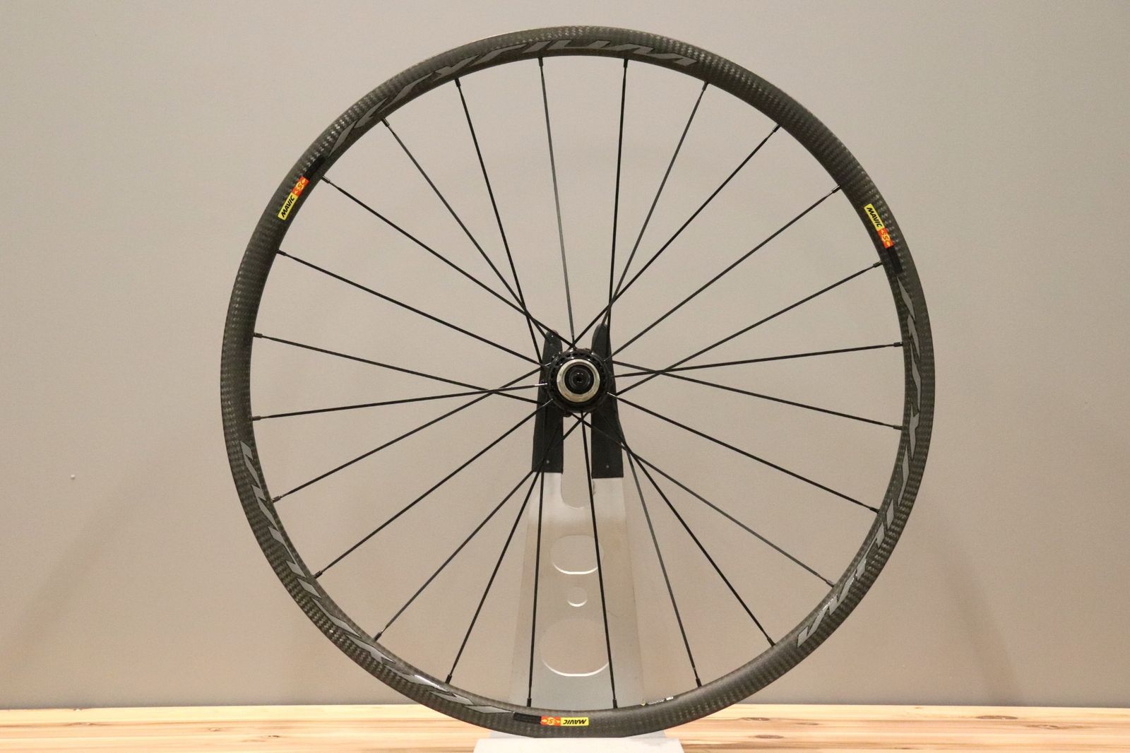 MAVIC（マビック）キシリウムプロカーボンSLチューブラー マヴィック