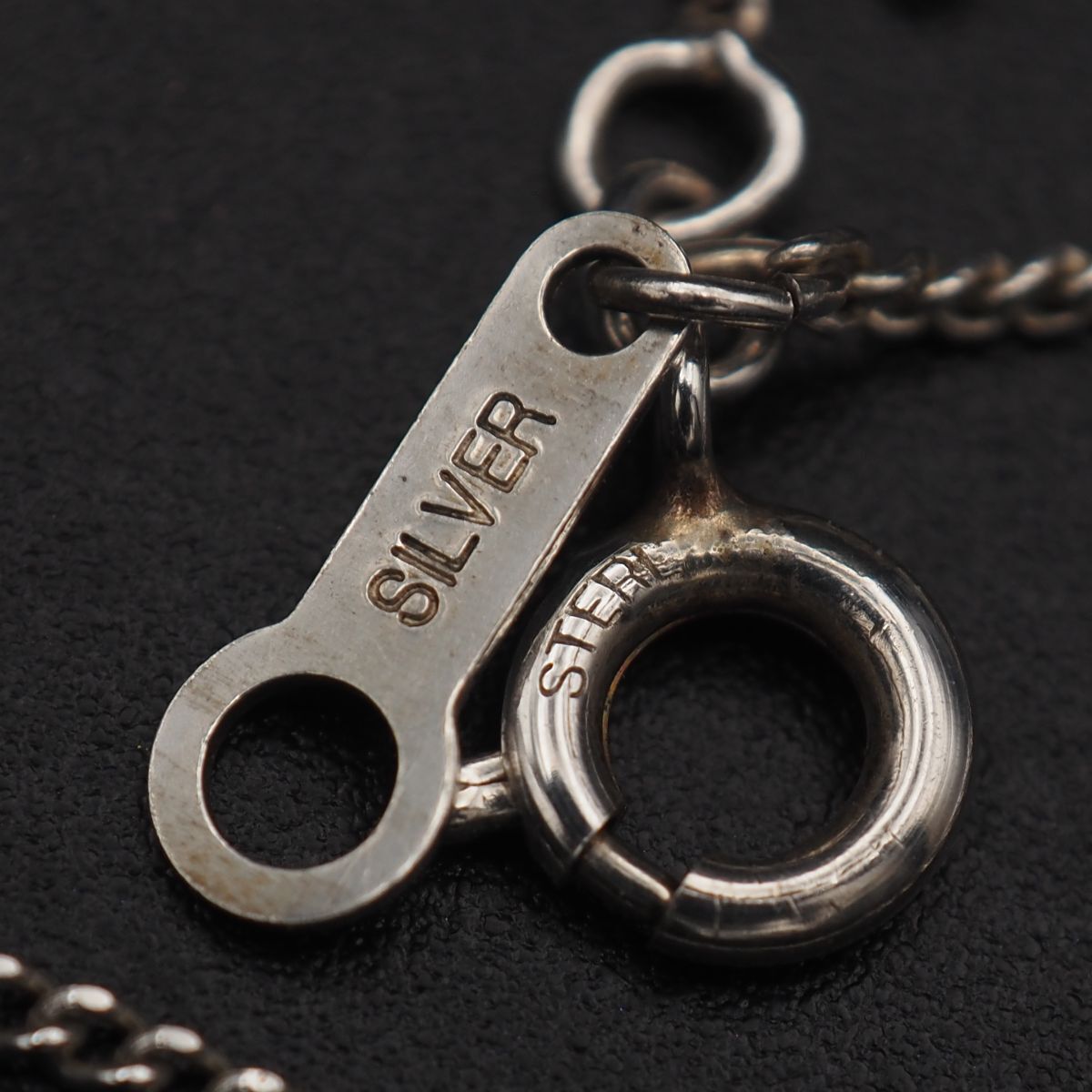 ヴィンテージスタイルのシルバーペンダント(ムーンストーン) B361 ムーンストーン STERLING SILVER刻印 ペンダント