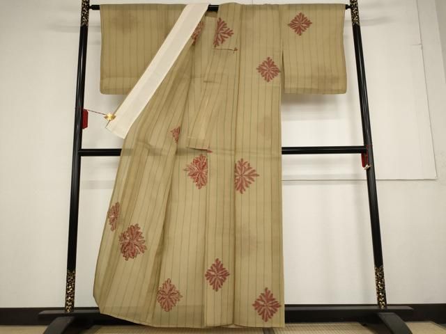 平和屋着物＊夏物 紗紬 ちぢみ織 舞葉文 正絹 逸品 AAAY5641st