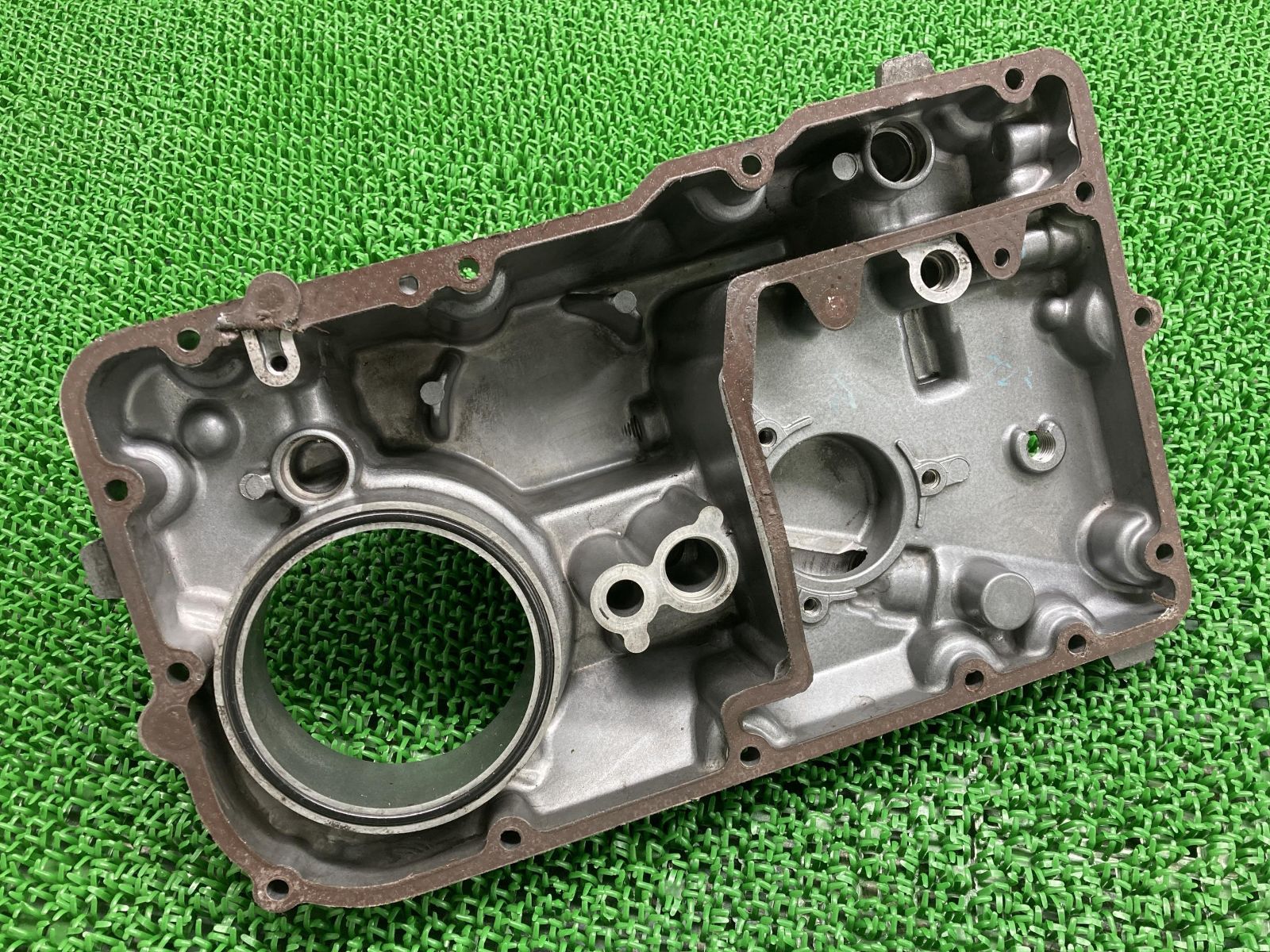 専用出品 ゼファー1100 エンジンカバー 356130 カワサキ 純正 中古 バイク