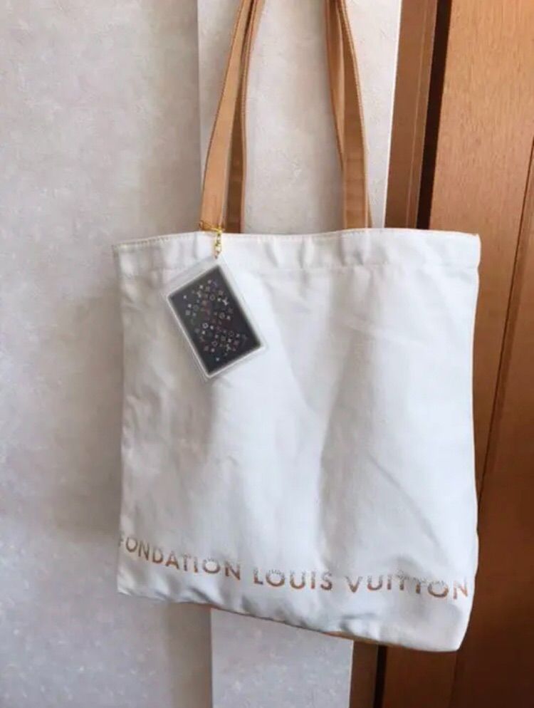 ♣️チャーム付LOUIS VUITTON 村上隆コラボ マルチカラー トランプ黒 楽天市場】ルイ・ヴィトン LOUIS VUITTON トランプ 村上隆コラボ