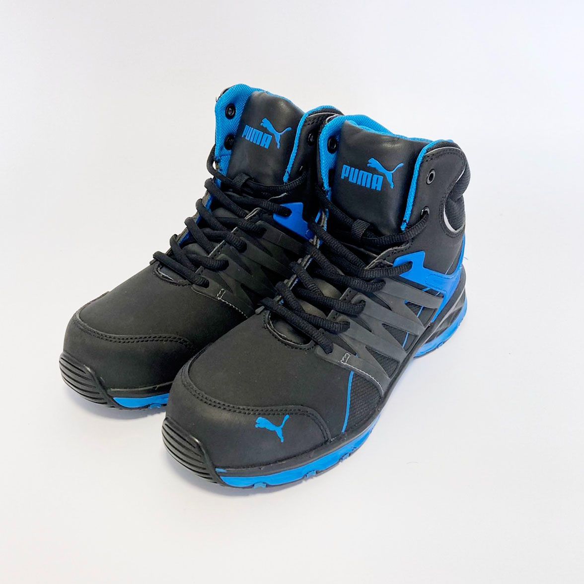 新品】PUMA安全靴ヴェロシティ2.0ブルーミッド m-633410 76 - メルカリ