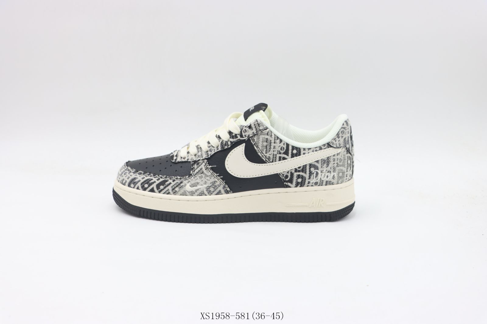 今日 ナイキ NIKE ローカットスニーカー ブラックホワイトディオ Black White Dior XS1958-581