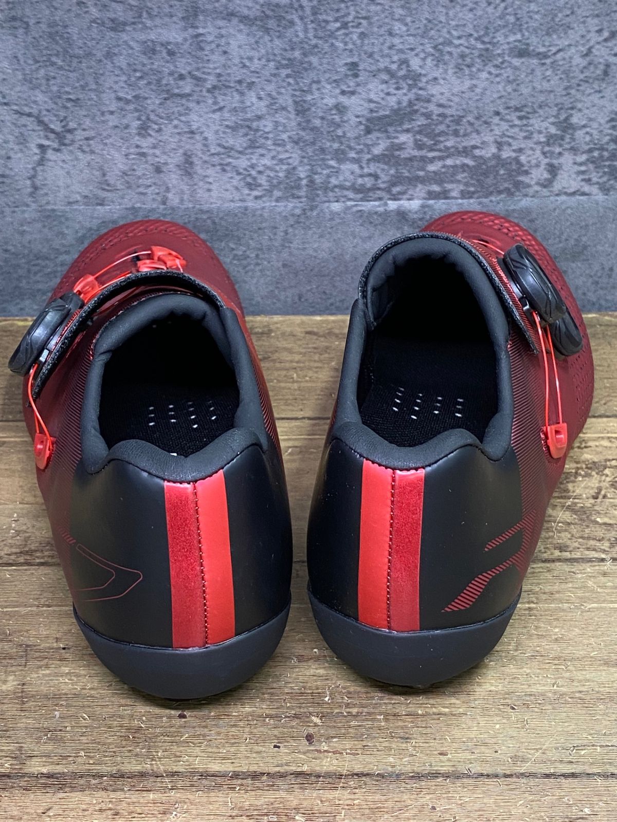 JJ123 シマノ SHIMANO RC7 SH-RC702 ビンディングシューズ 赤 EU40 SPD-SL