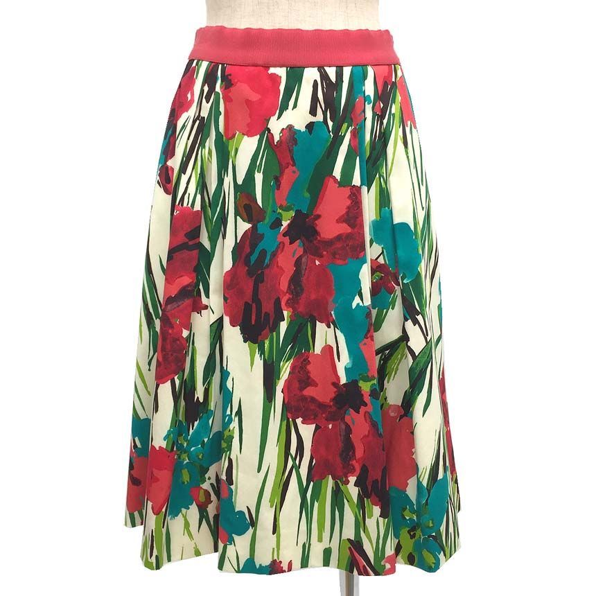 Blumarine ブルマリン　スカート　シフォン　フラワー Blumarine ブルマリン スカート シフォン フラワー Blumarine