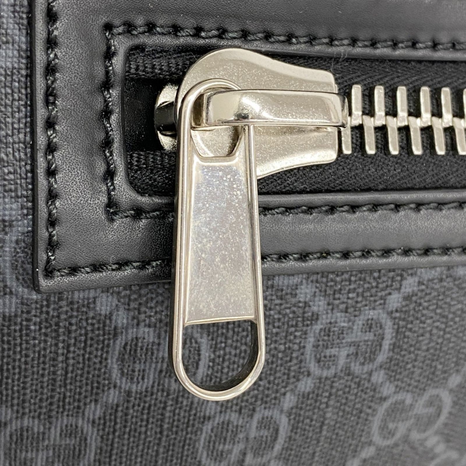 グッチ ボディバッグ