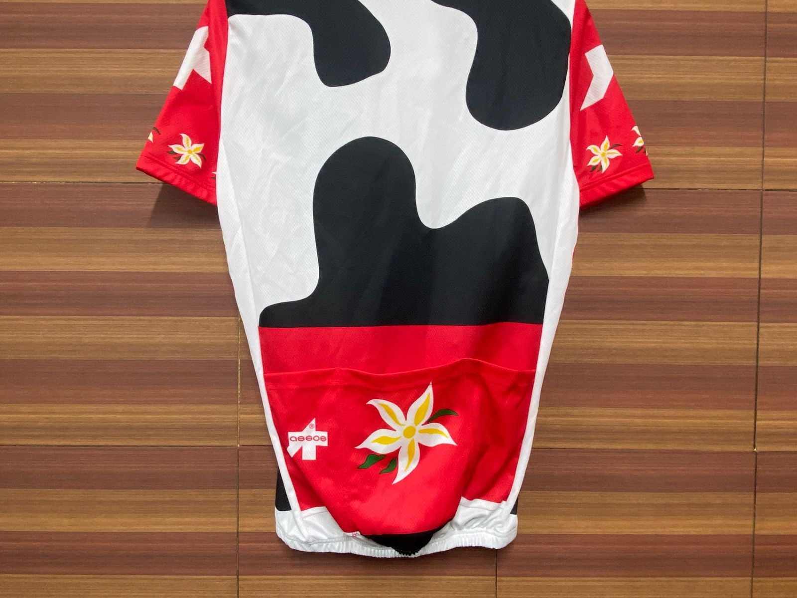 【新品】アソス　半袖ジャージ IK014 アソス assos 半袖 サイクルジャージ 白 赤 S - メルカリ