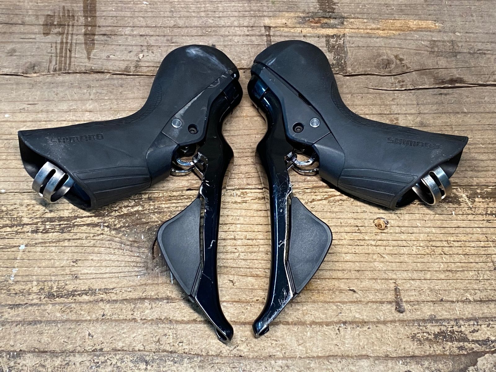JH267 シマノ SHIMANO 105 ST-R7025 STIレバー 油圧式 ショート