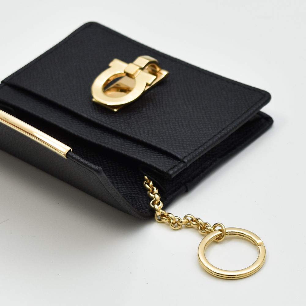 Ferragamo カードケース