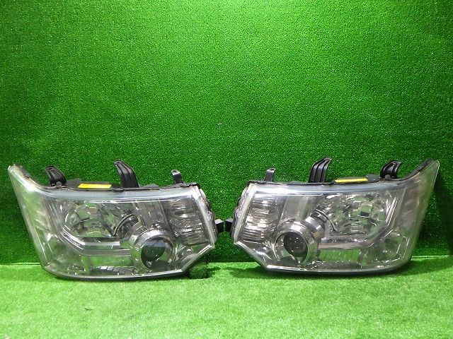 三菱 デリカD:5 D5 HID ヘッドライト 左右セット 100-87918 デリカD:5/D5 CV5W HIDヘッドライト 左右セット100-87918 - メルカリ