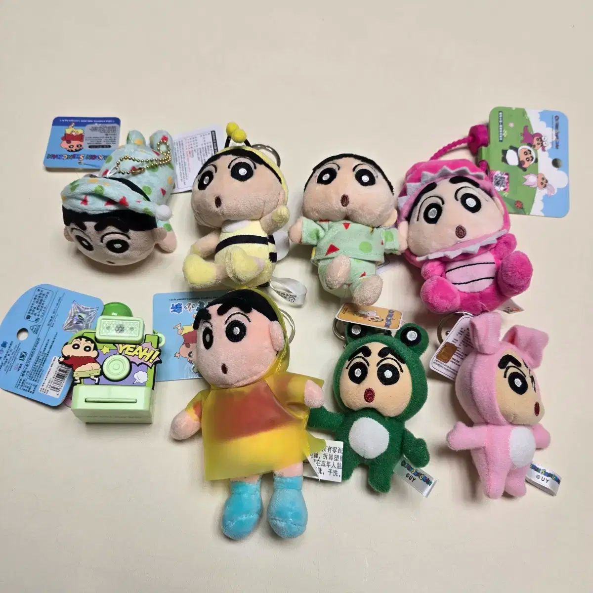 クレヨンしんちゃんキーホルダー人形 出品 クレヨンしんちゃん バレー
