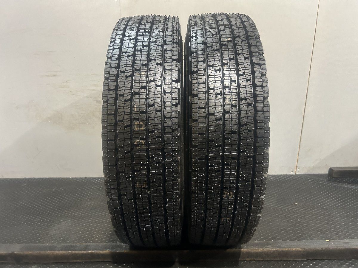 札幌発 引取OK DUNLOP SP002 225 80R17.5 123 122L 17.5インチ トラックタイヤ スタッドレス 2本 22年製 4t レンジャー等 JRC100