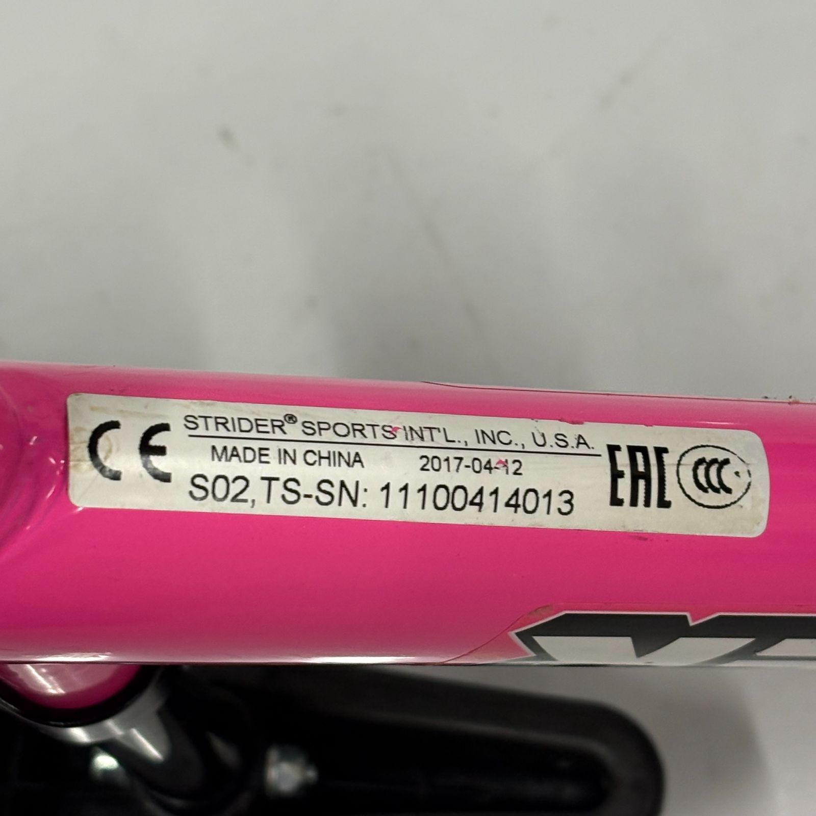★美品★  STRIDER SPORT 12インチ ピンク　2021年製 Amazon.co.jp: ストライダー スポーツモデル (STRIDER Sport) 12