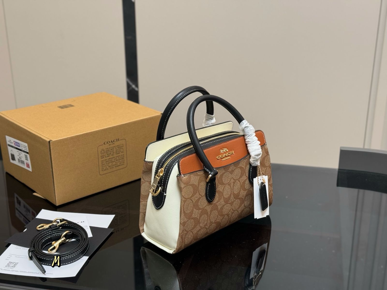 今日 Coach Darcie Tote Bag コーチ ダーシー トート バッグ