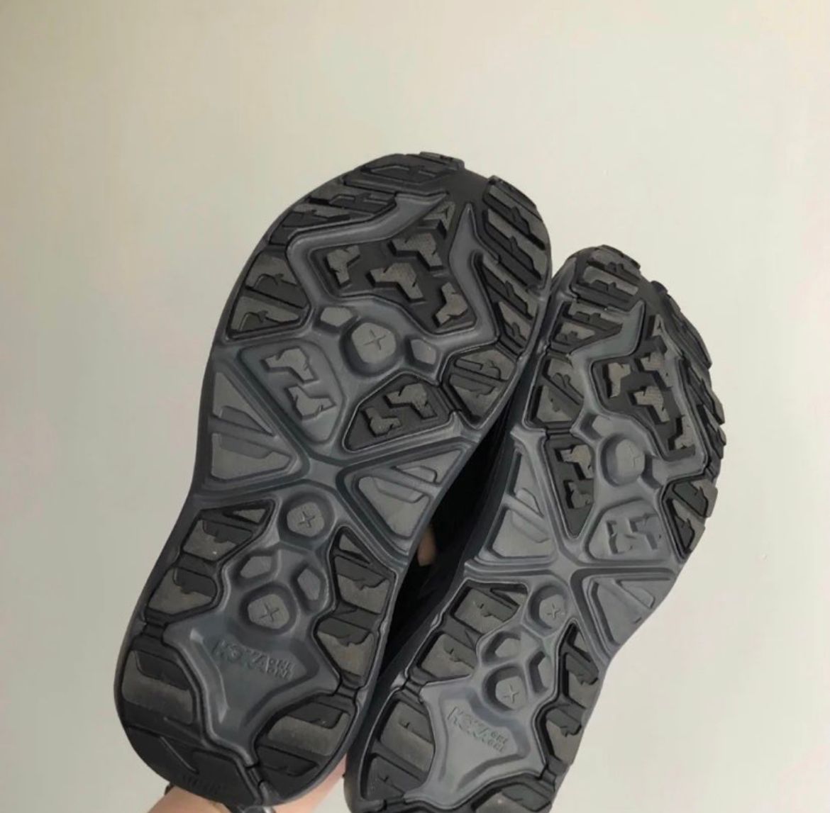 HOKA ONE
