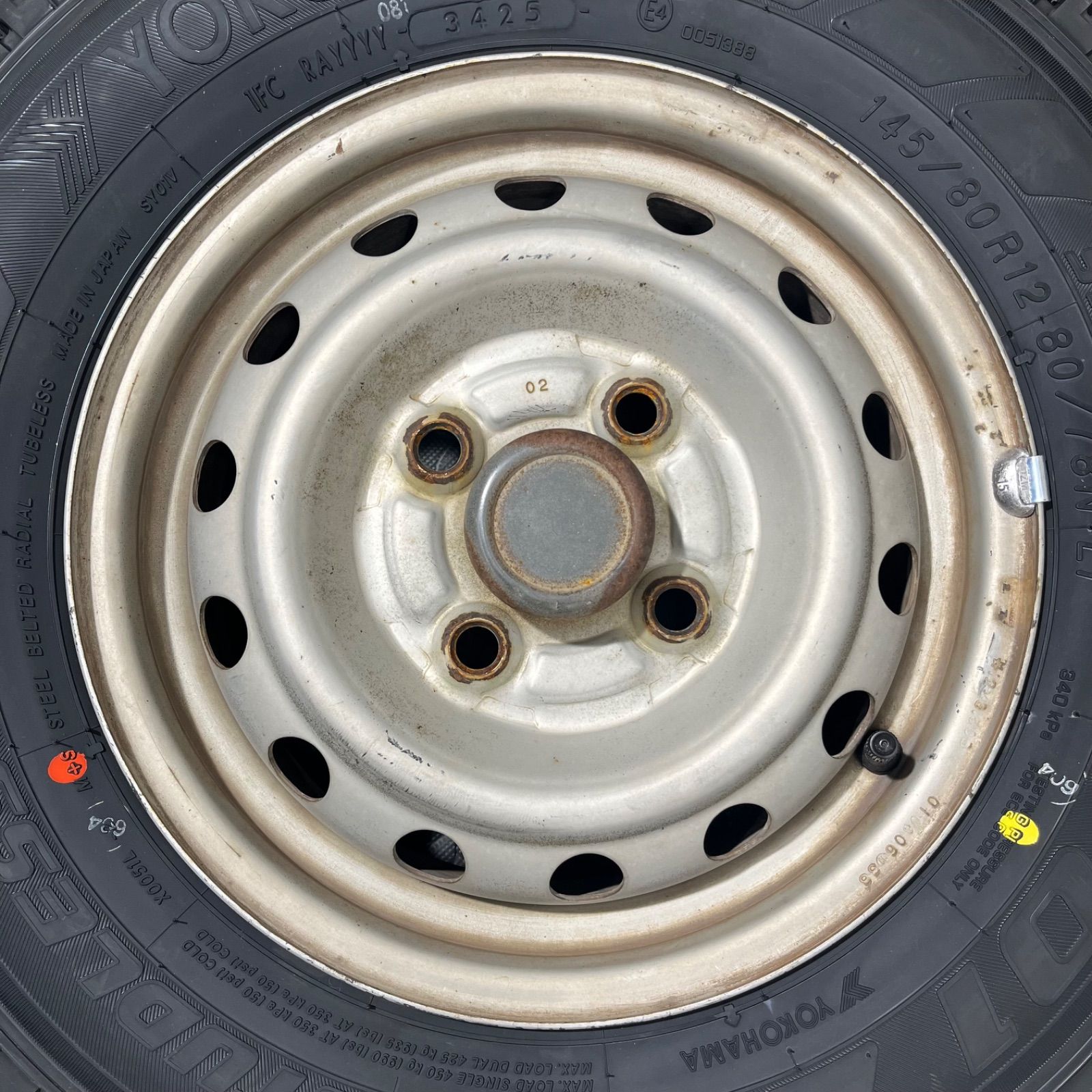 25年製 タイヤ 145 80R12 80 78N LT ヨコハマ SY01V 三菱 ミニキャブ 日産 クリッパー U61 U71 スタッドレスタイヤ 冬タイヤ 1059C