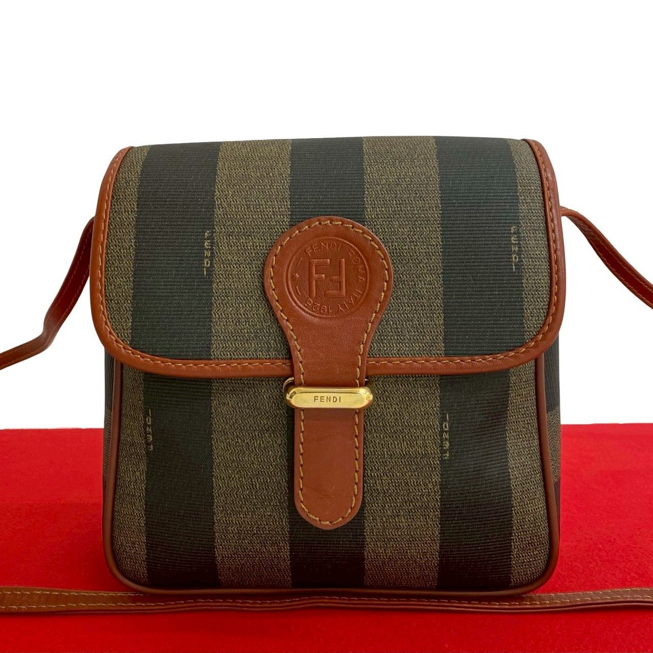 FENDI フェンディ ショルダーバッグ ペカン柄 美品