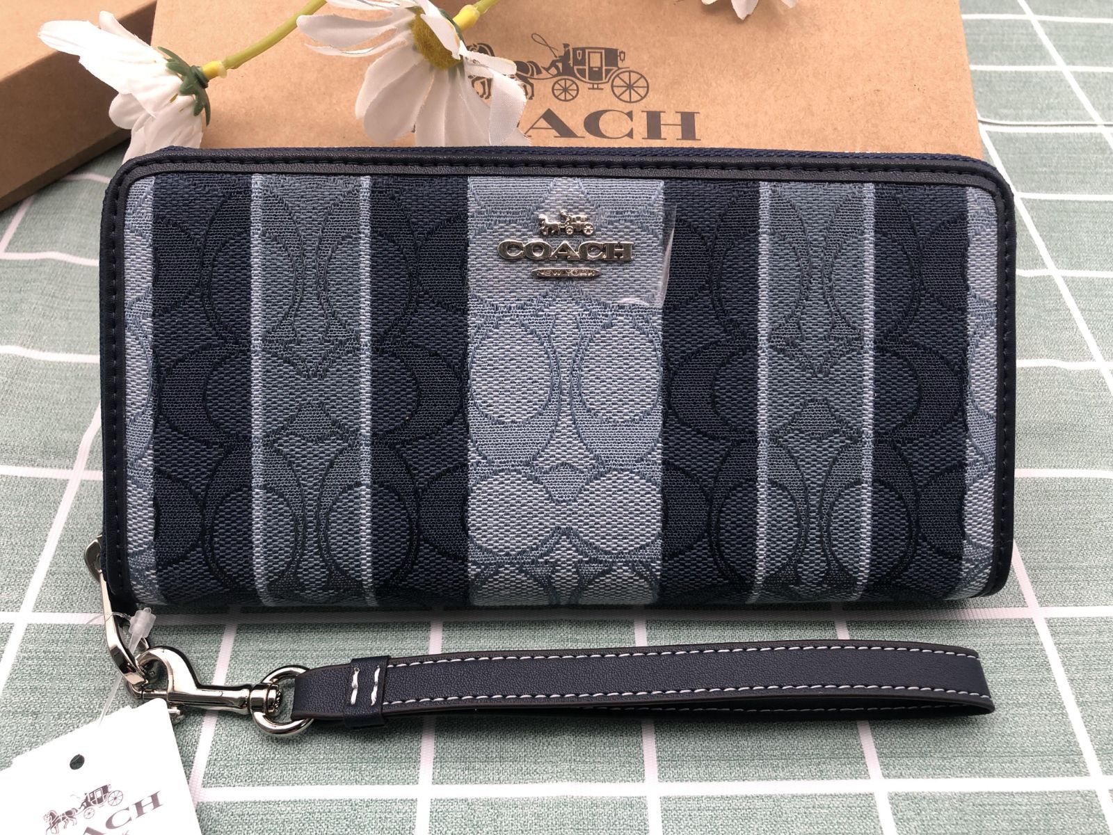 COACH コーチ 財布 長財布  クーポン配布 ギフト ブランド 贈り物 ウォレット 新品 未使用 プレゼント レザー  ロゴ シグネチャー ナチュラル メンズ CC105