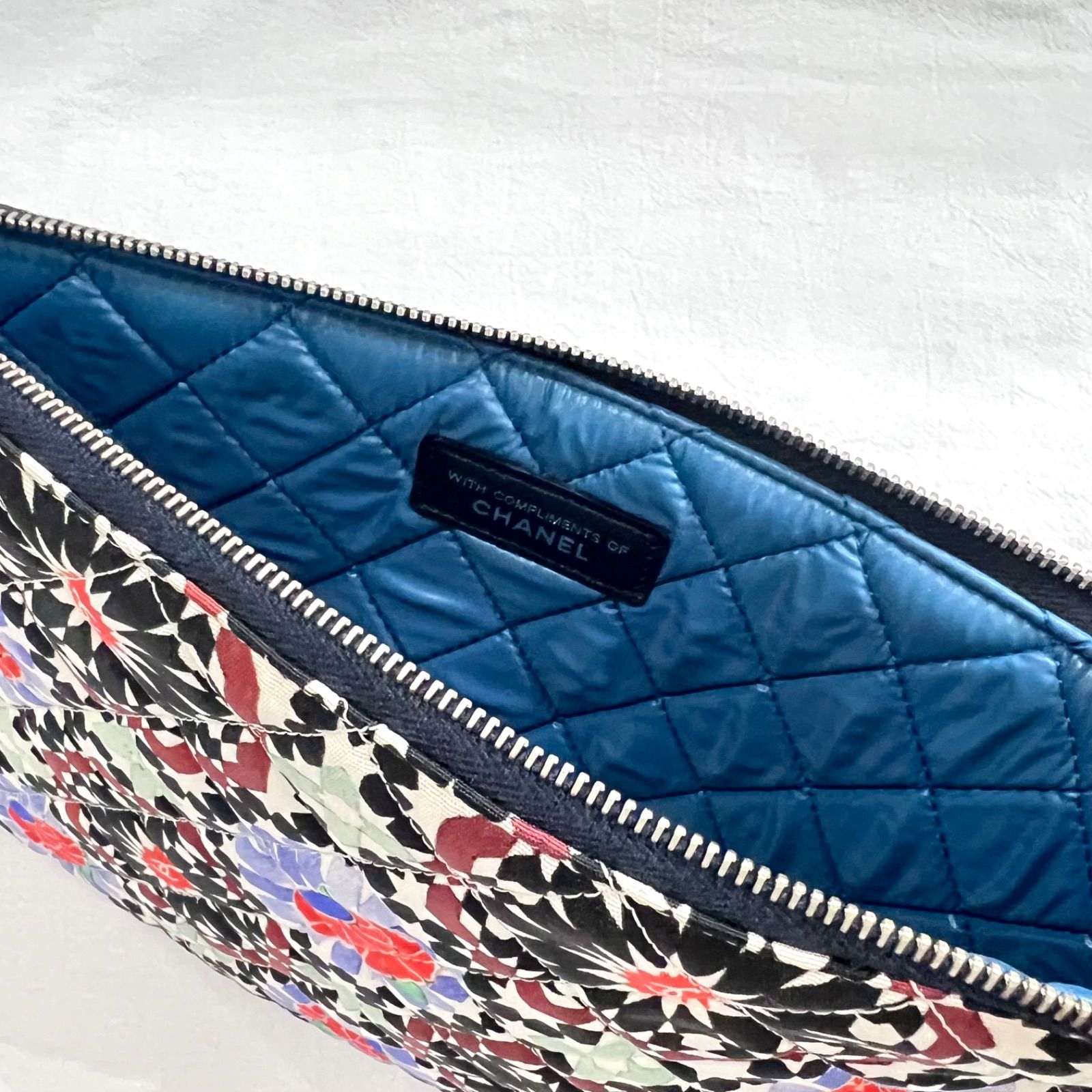 美品☆ CHANEL シャネル クラッチバッグ キルティング マルチ 美品☆ CHANEL シャネル クラッチバッグ キルティング マルチ