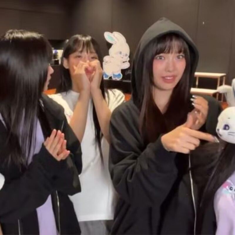 NewJeans ダンス衣装 Bunnies Club 部屋着 寝間着 - メルカリ