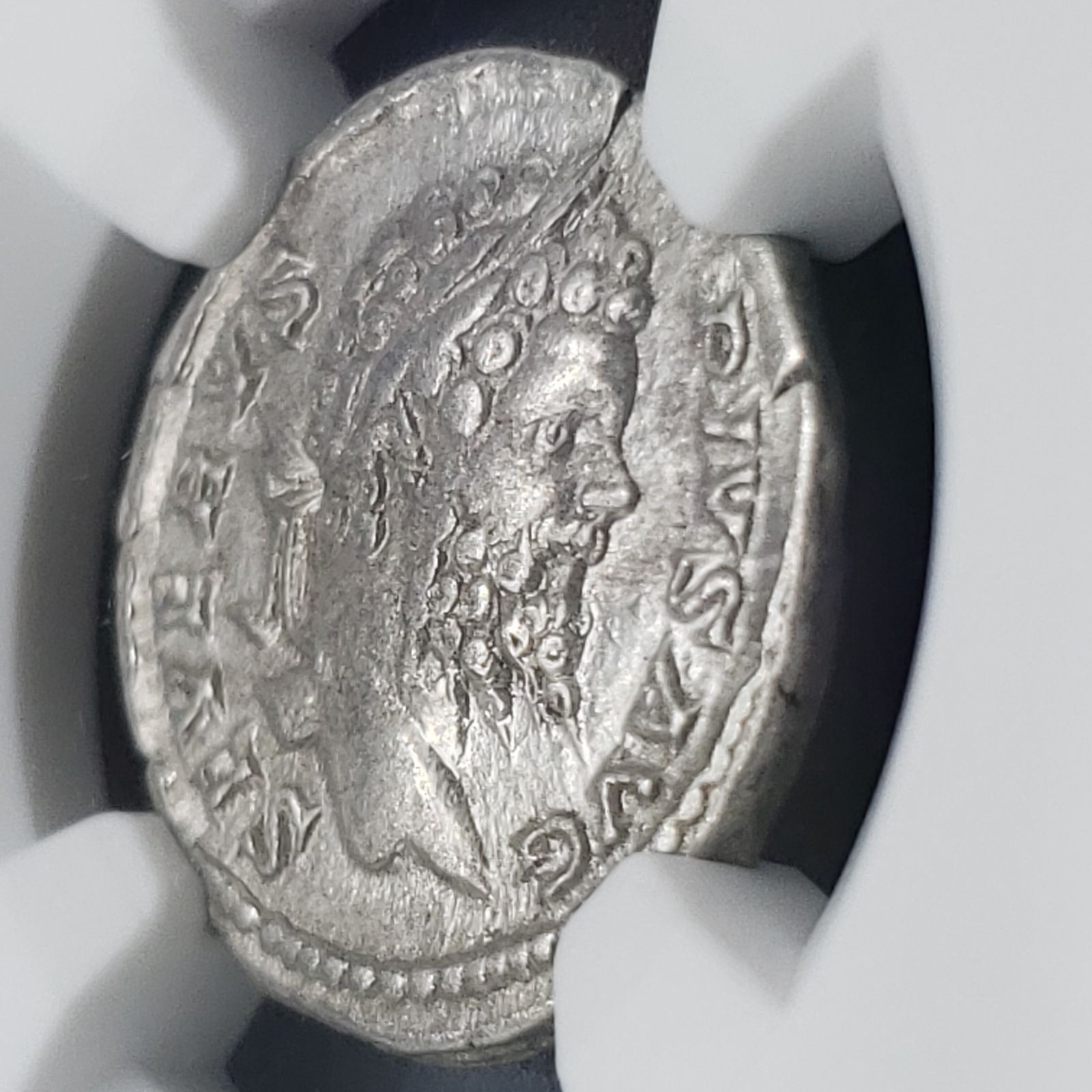 ローマ帝国ローマ市造幣所 デナリウス銀貨 209〜211年 ゲタ帝 NGC XF 