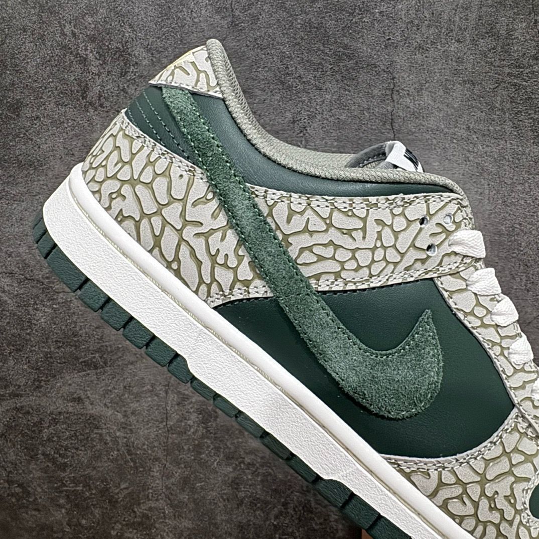 大特価???即購入??新品箱付 未使用 Nike SB Dunk Low ナイキ