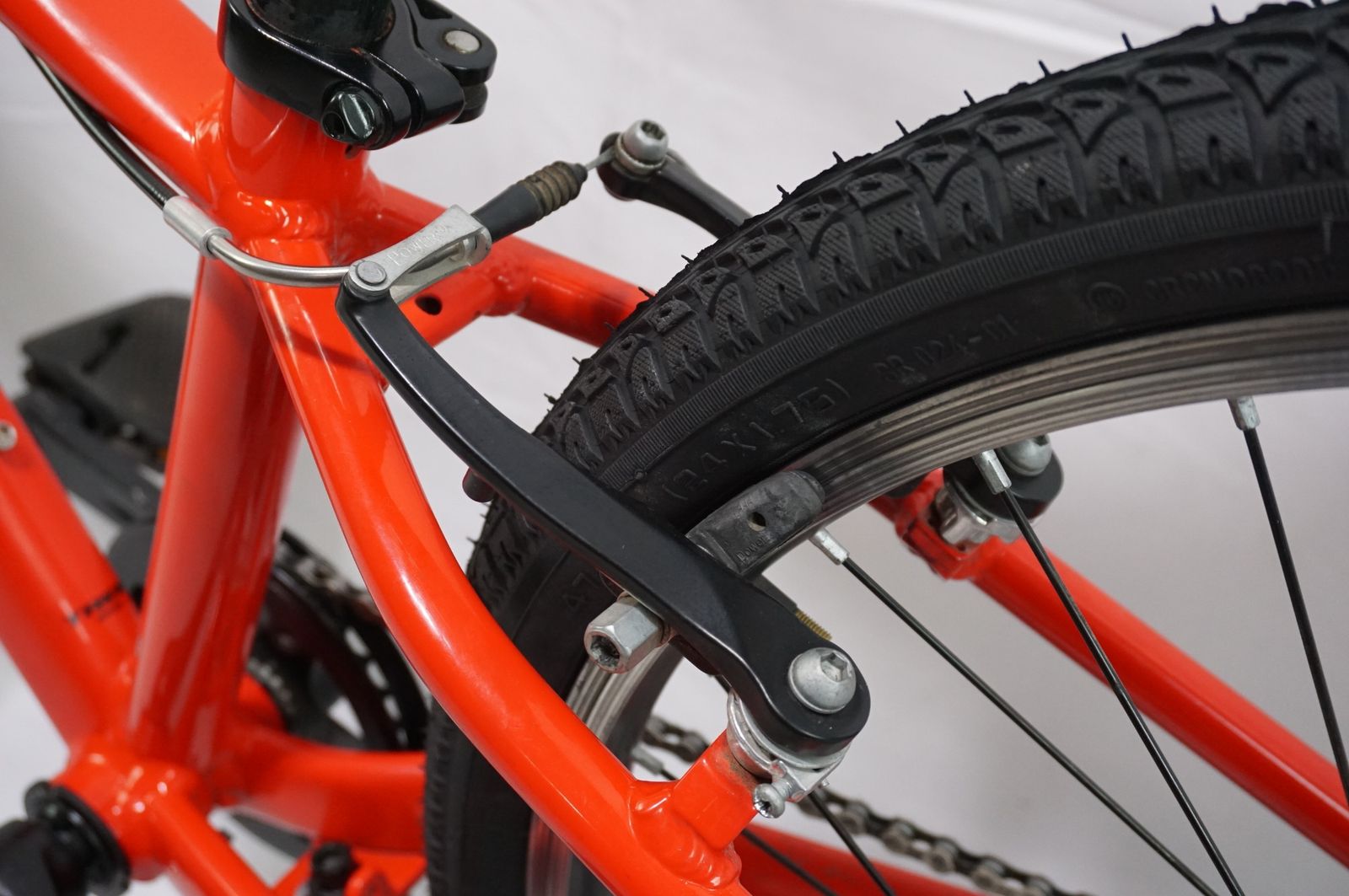 TREK トレック
