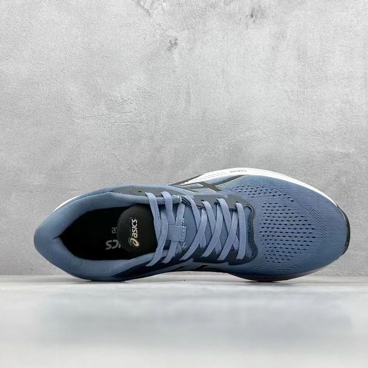 新品未使用ですasics[アシックス] ランニングシューズ GT-1000 12GTX  