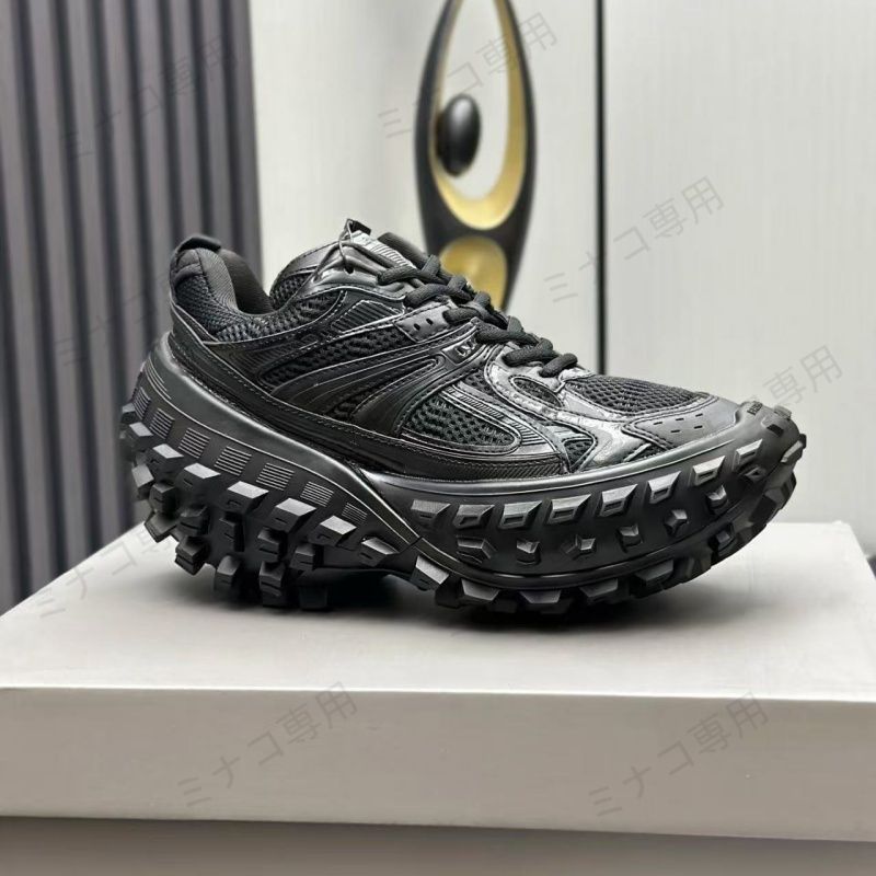 BALENCIAGA Bouncer (Defender) Sneaker バレンシアガ