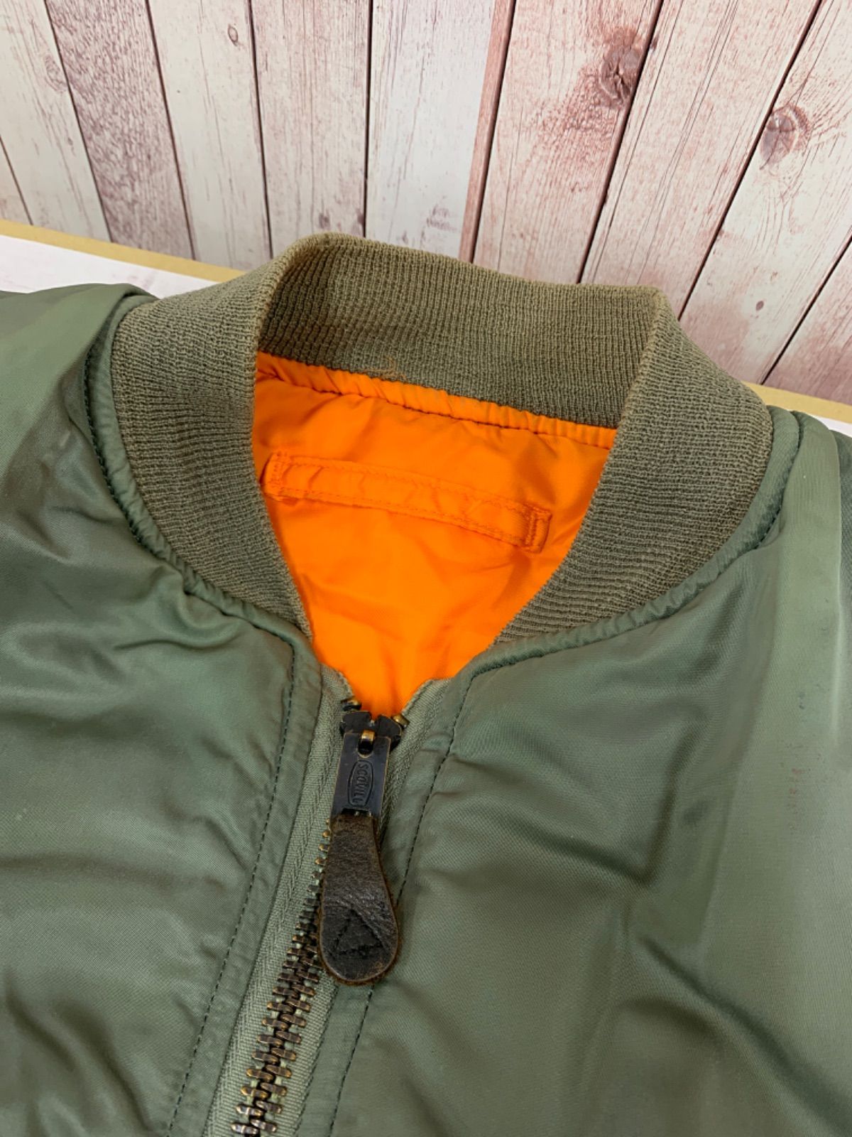 アルファ MA-1 リバーシブル フライトジャケット 短丈 M USA製 カーキ アルファインダストリーズ リバーシブル ミリタリー カーキ 民生