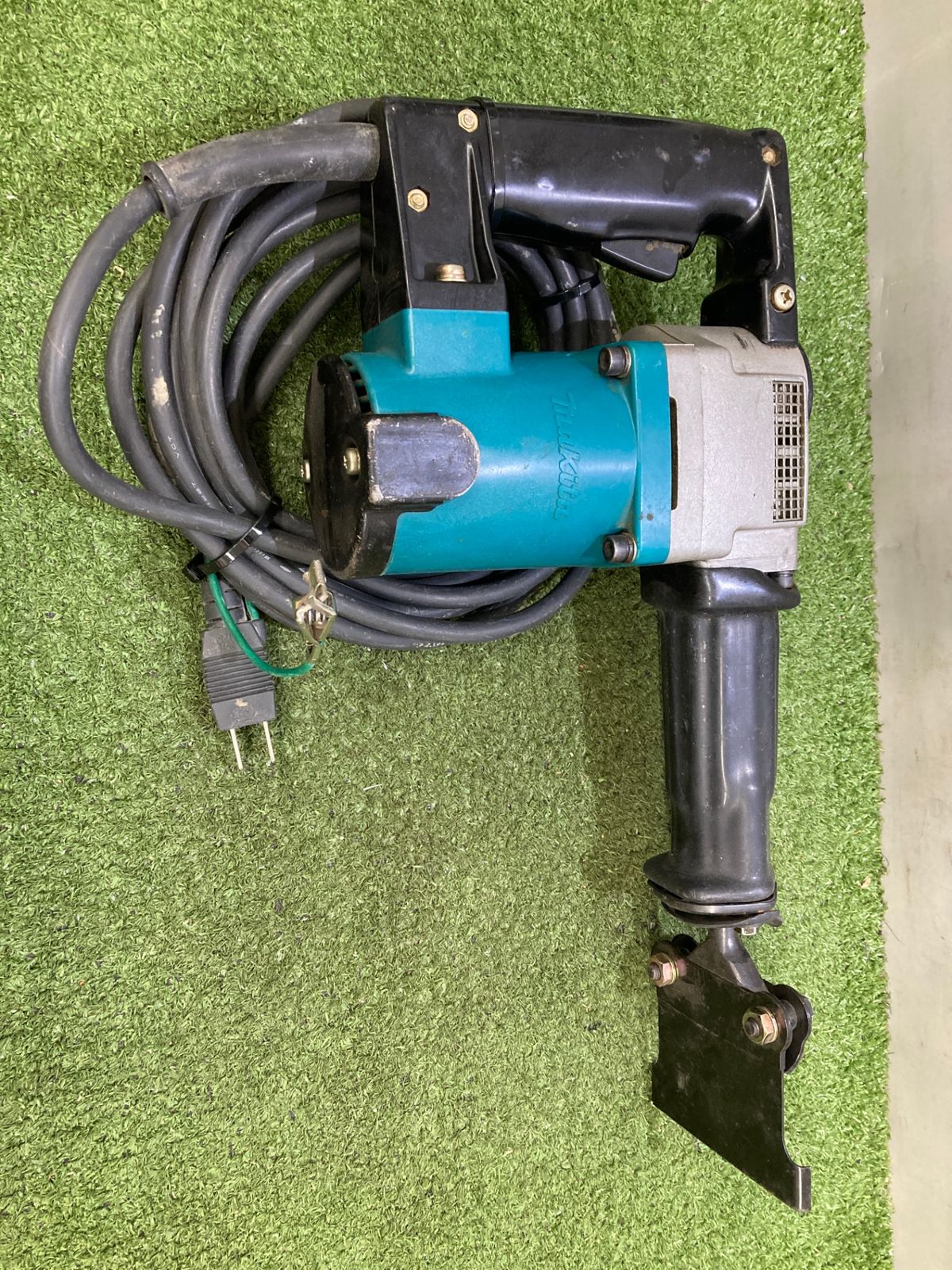 品 0921 makita 電動ケレン HK1801L ITYUMPO0GP5O