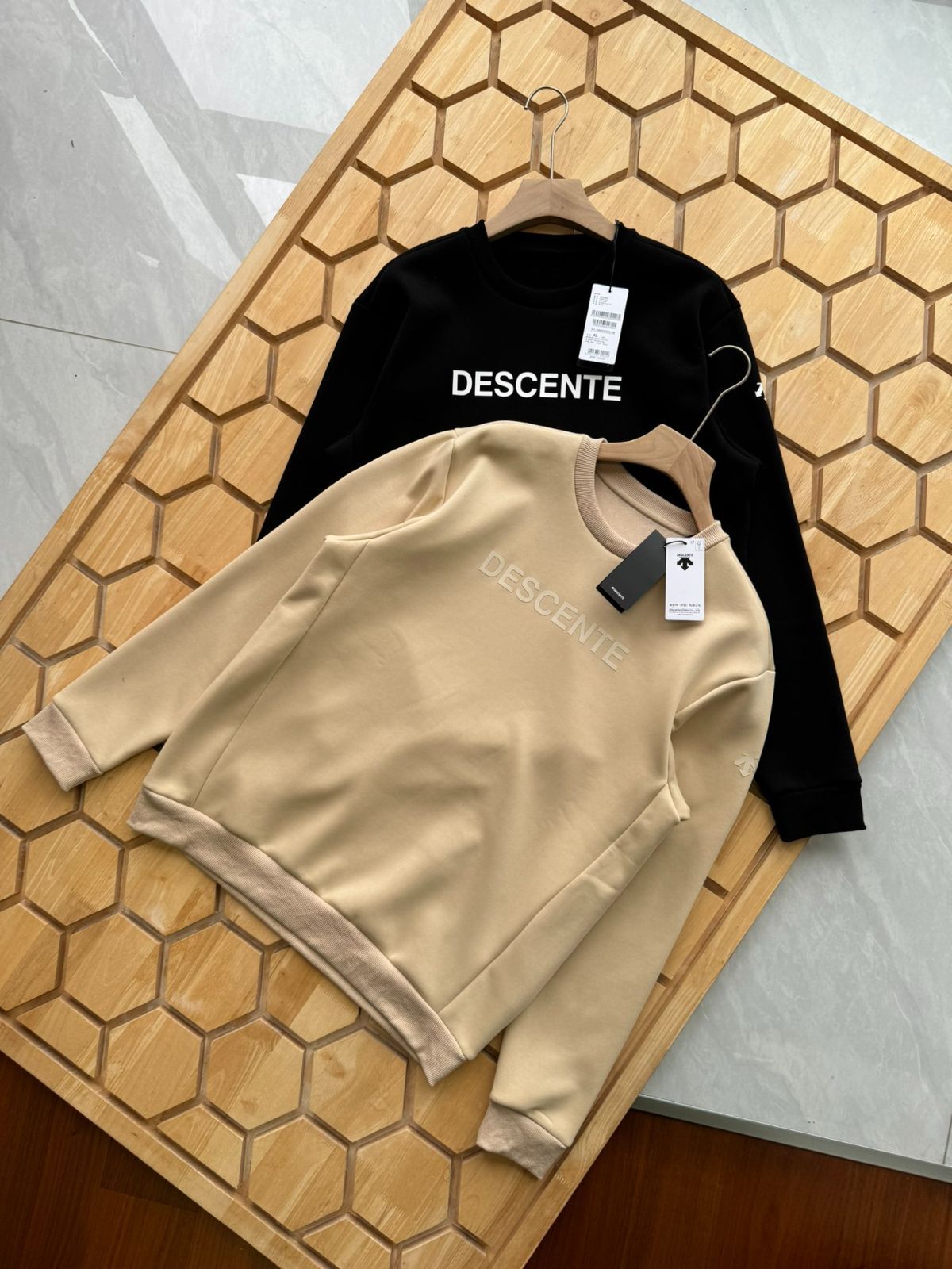 DESCENTE 24SS ニュークラシック中わた入りカップルスポーツカジュアルトレーナー