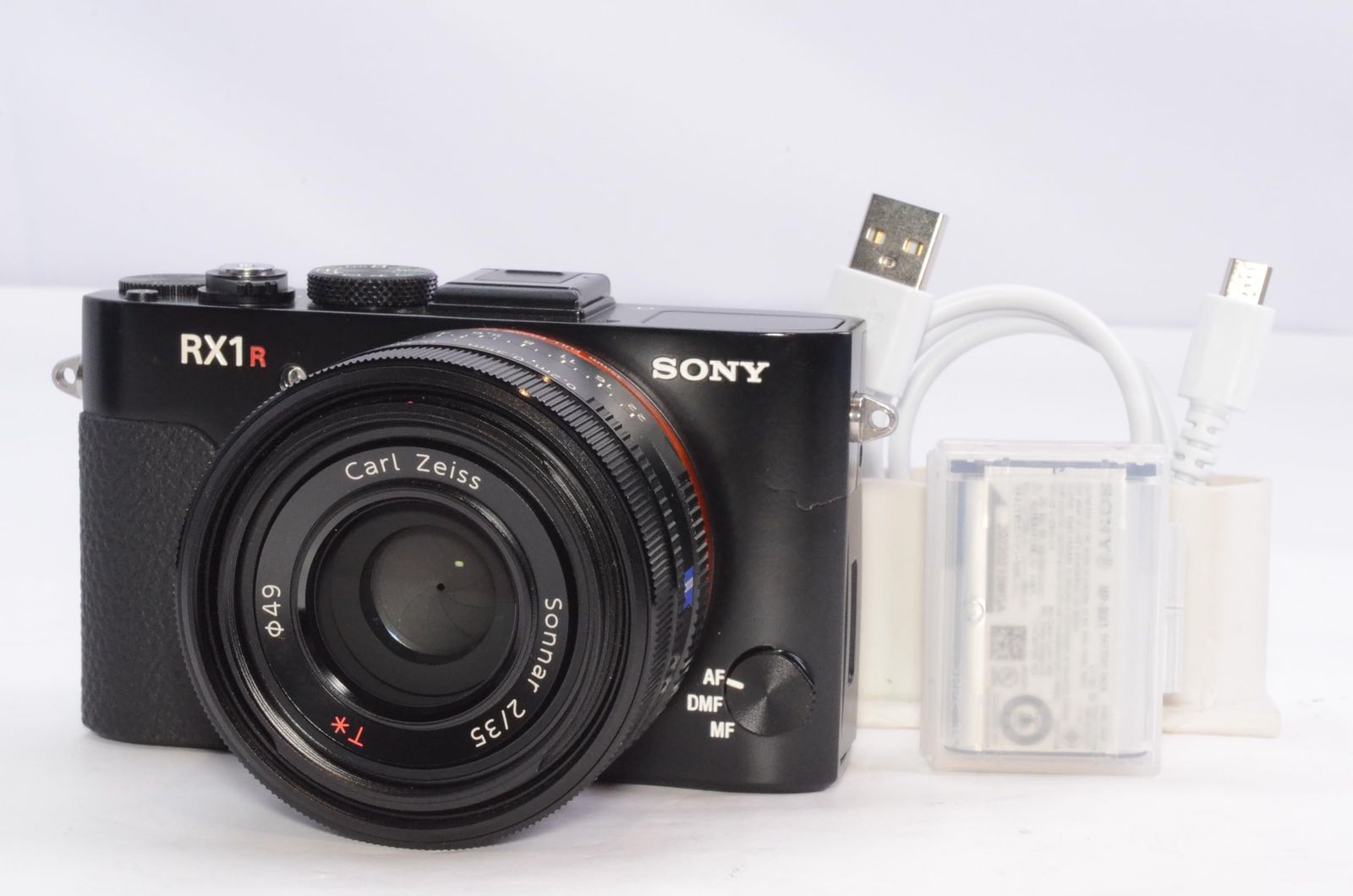 SONY RX1R コンパクトデジタルカメラ（傷・塗り跡あり、動作確認済み SONY DSC-RX1R - メルカリ
