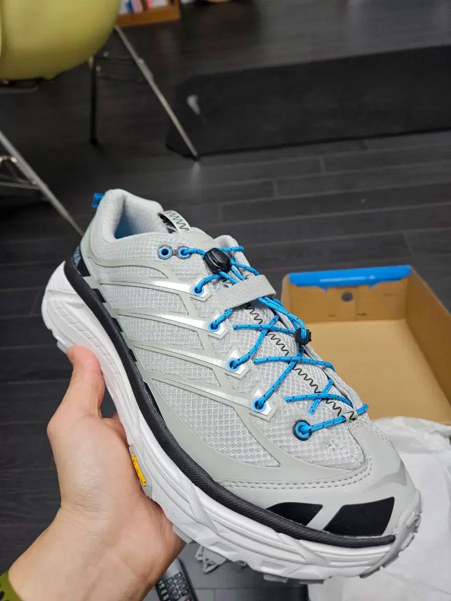 HOKA ONE ONE ホカオネオネ マパテ 三 2