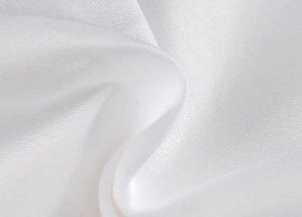R.T. Home - エジプト 超長綿ホテル品質クイーン ワイドダブル 250×270CM キング ダブル サイズ兼用 フラット ベッド シーツ 500スレッドカウント サテン織り ホワイト 白 フラットシーツ 250*270CM