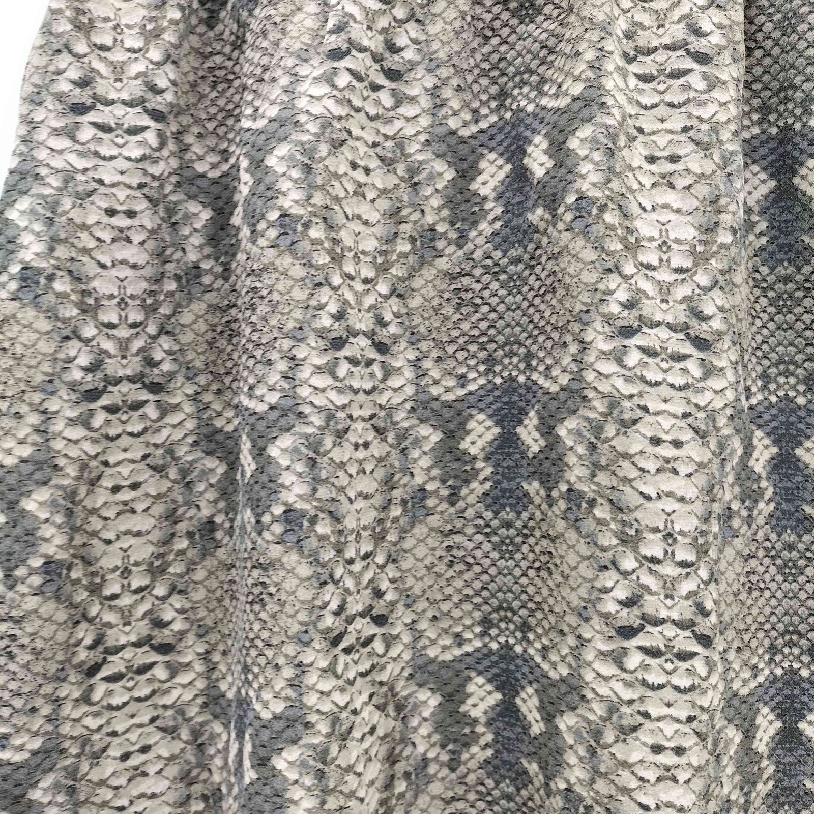 マークバイマークジェイコブス Marc by Marc Jacobs シルク