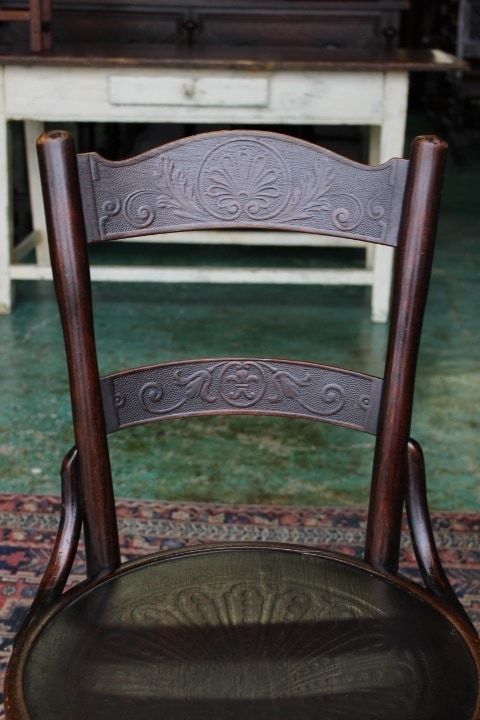 ベントウッドチェア