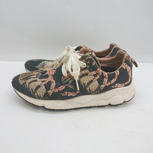 フラワー 白と緑のflower×D-BROS フラワーベースのセット: 山陰エリア