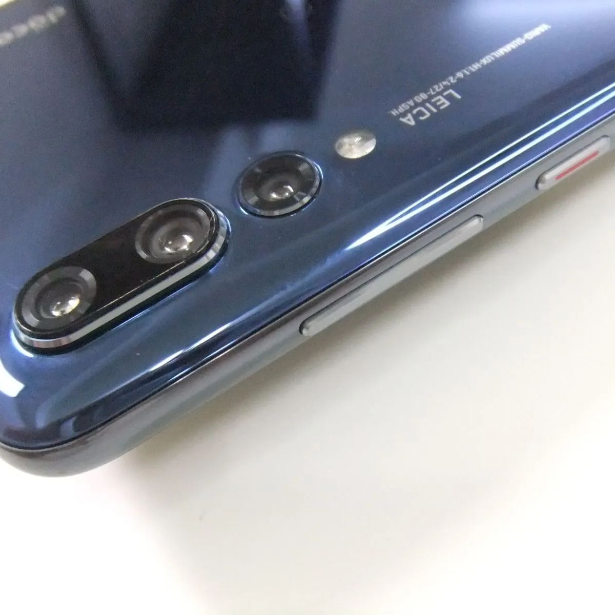 中古】 HUAWEI P20 Pro HW-01K ミッドナイトブルー docomo SIMロック解除済 - メルカリ