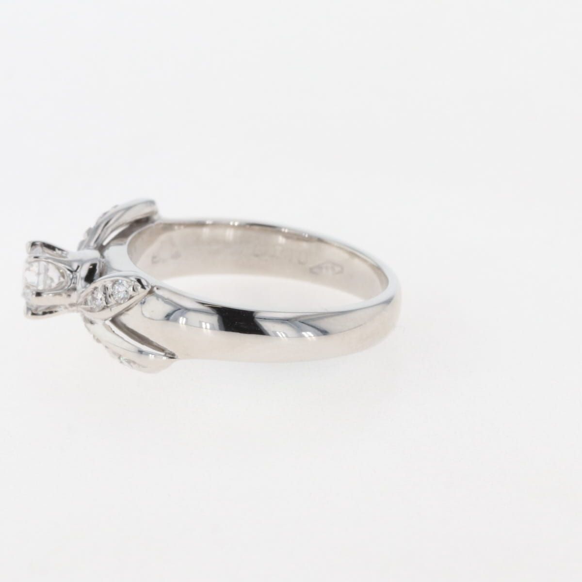 ダイヤモンド デザインリング 指輪 メレダイヤ リング 8号 750  