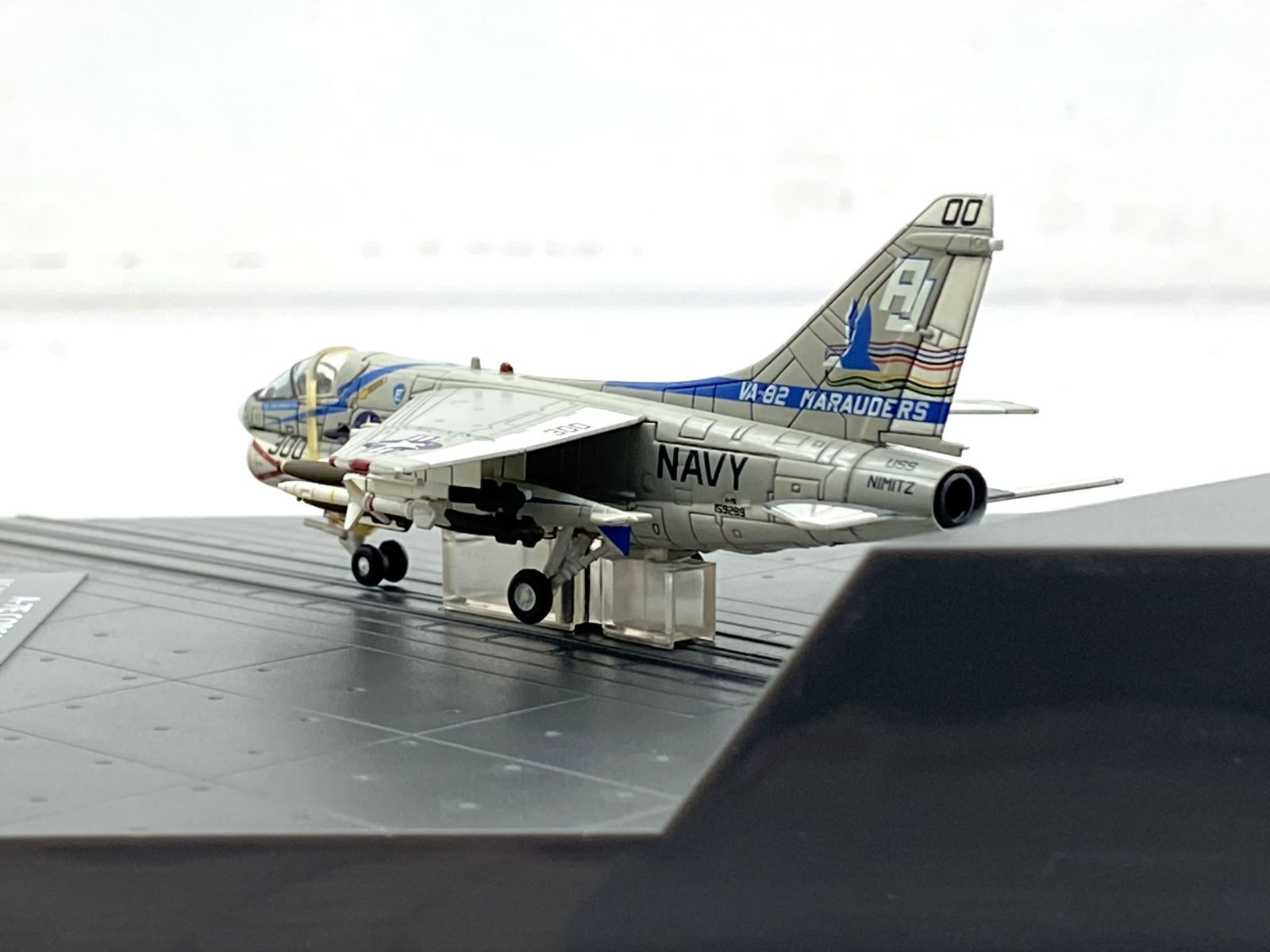 盛岡45-0003】センチュリーウィングス/A-1E コルセアⅡ 1/144