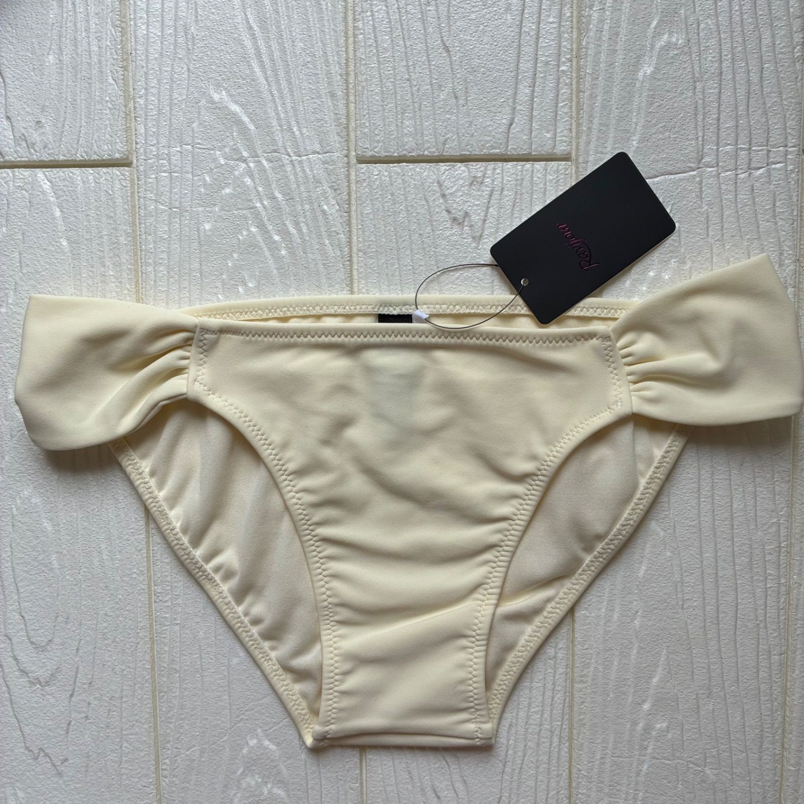 ラヴィジュール水着新品未使用品タグあり ラヴィジュール水着新品タグ付ボトム Ivory 0618 / 5390 - メルカリ