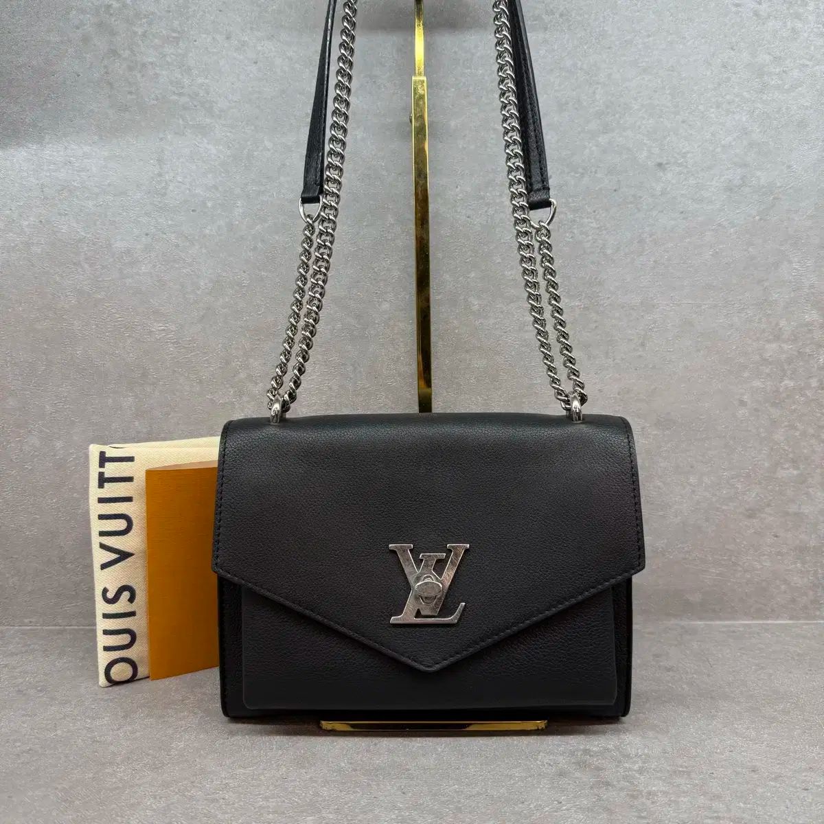 Louis Vuitton ルイヴィトン マイロックミー チェーンバッグ ブラック