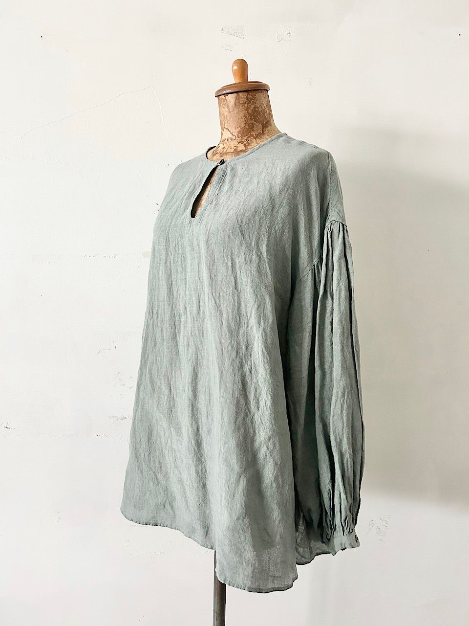 【美品】CAVANE　Balloon sleeve 　blouse Cream Oversized Balloon Sleeve Blouse – BLANK