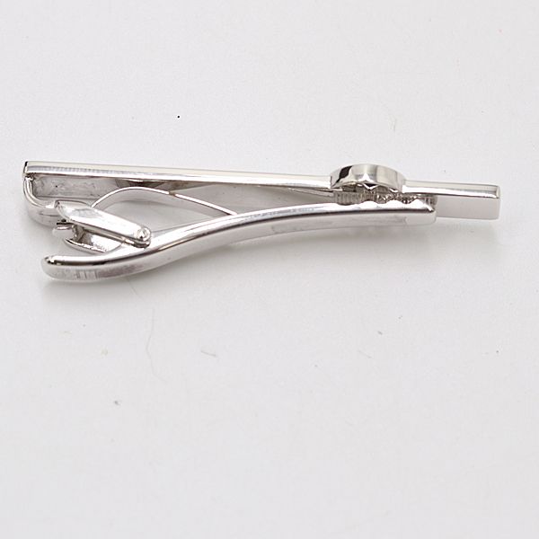 【極美品】ダンヒル　ネクタイピン　シルバー　0315 箱付 美品 ダンヒル ネクタイピン シルバー ファッション