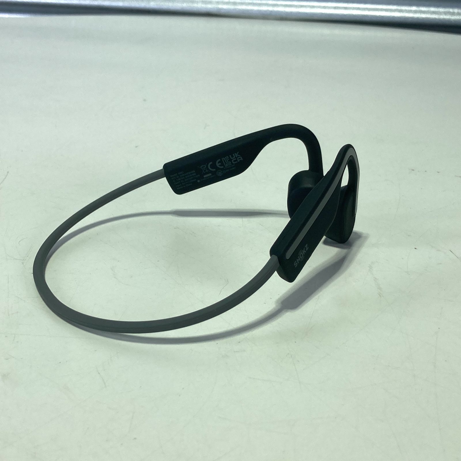 中古美品 SHOKZ ショックス OPEN MOVE 骨伝導イヤホン S661 Grey グレー 動作確認済